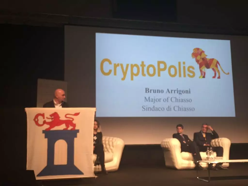 cryptopolis chiasso sindaco bruno arrigoni 1024x768 - CryptoPolis Chiasso: 300 persone al primo blockchain meetup