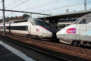 tgv trains 258285 640