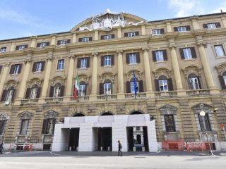 Nuove regole per le societa che operano con le Cryptovalute in Italia