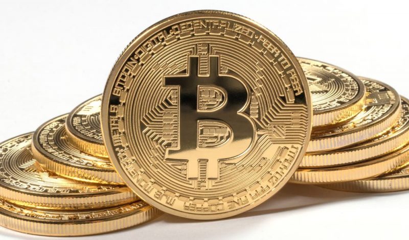 Nuovo crollo del Bitcoin che torna sotto 10000 dollari