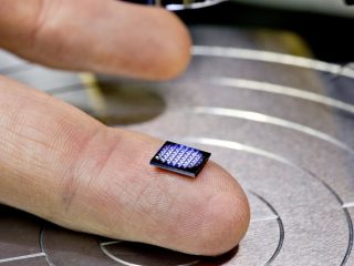 Il piu piccolo computer del mondo di IBM stato creato per Blockchain