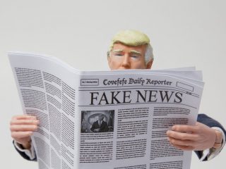 La Blockchain per individuare notizie false AdBlock Plus blocca le Fake News