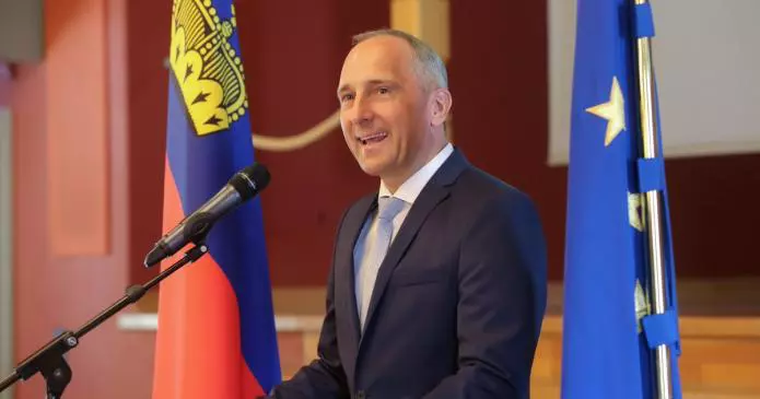 Liechtenstein nazione Blockchain: ecco le dichiarazioni del Premier Adrian Hasler Liechtenstein nazione Blockchain ecco le dichiarazioni del Premier Adrian Hasler 695x365 - Liechtenstein nazione Blockchain: ecco le dichiarazioni del Premier Adrian Hasler