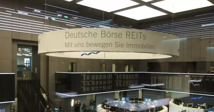 Deutsche Boerse lancia il team dedicato alla Blockchain Deutsche Boerse lancia il team dedicato alla Blockchain 695x365 - Deutsche Boerse lancia il team dedicato alla Blockchain