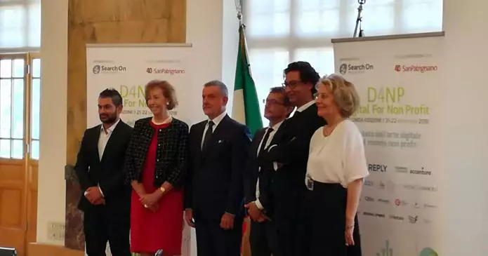 conferenzastampaD4NP 695x365 - Al D4NP Digital For Non Profit arrivano la formazione e i dati di Search On e del WMF