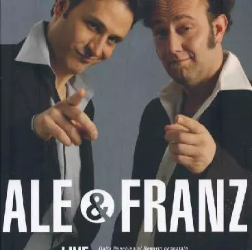 ale franz live con dvd 368x365 - "NEL NOSTRO PICCOLO&rdquo; Intervista ad Ale e Franz