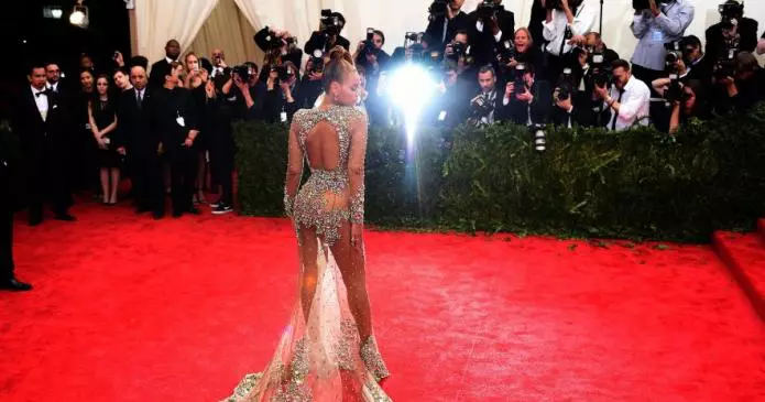 Vogue Italia. Met Gala 2019: tutto quello che c'è da sapere sull'evento carpet 695x365 - Vogue Italia. Met Gala 2019: tutto quello che c'è da sapere sull'evento