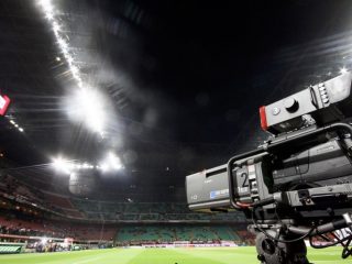 Il calcio oggi tra diritti tv merchandising e sponsor