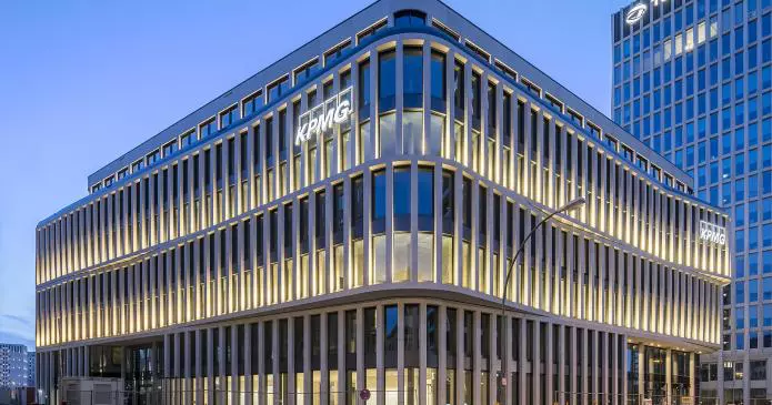 Secondo KPMG le Cryptovalute come Bitcoin non sono riserva di valore 695x365 - Secondo KPMG le Cryptovalute come Bitcoin non sono (ancora) riserva di valore