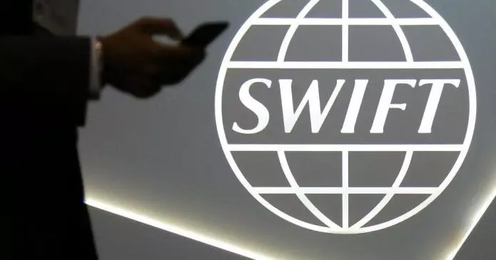 Swift 3 695x365 - SWIFT forgia l'alleanza con il consorzio blockchain R3