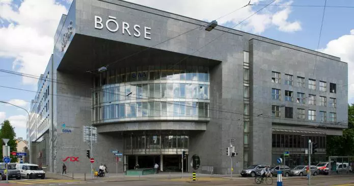 La borsa svizzera lancia la piattaforma Blockchain per gli scambi ufficiali 695x365 - La borsa svizzera lancia la piattaforma Blockchain per gli scambi ufficiali