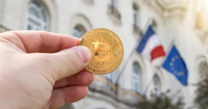 La Francia bandirà le criptovalute anonime? Mercati preoccupati. La Francia bandira le criptovalute anonime Mercati preoccupati 695x365 - La Francia bandirà le criptovalute anonime? Mercati preoccupati.