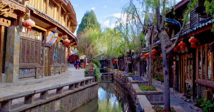 Pioniere dei bitcoin costruisce il primo villaggio blockchain 695x365 - Pioniere dei bitcoin costruisce il primo villaggio blockchain