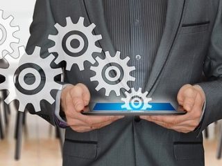 businessman 2606506 640