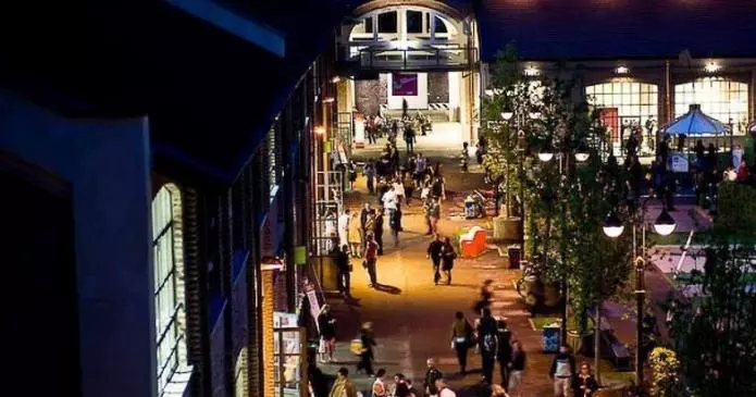 8 marzo: a Milano FABBRICA DEL VAPORE rende omaggio alla Donna a 360° fabbrica del vapore 2 695x365 - 8 marzo: a Milano FABBRICA DEL VAPORE rende omaggio alla Donna a 360°