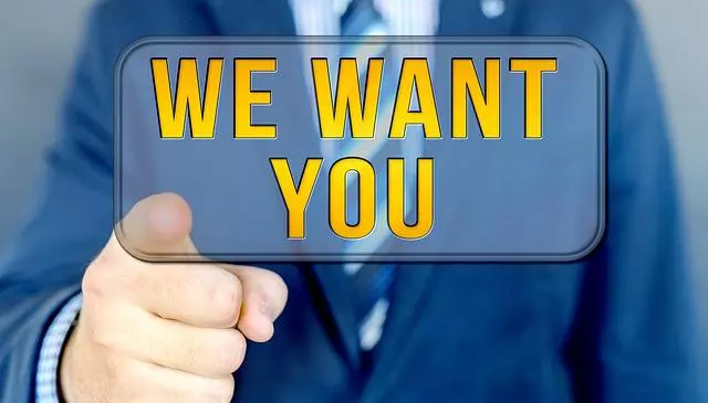 job 3241018 640 640x365 - I 10 lavori meglio pagati in Italia per i neolaureati