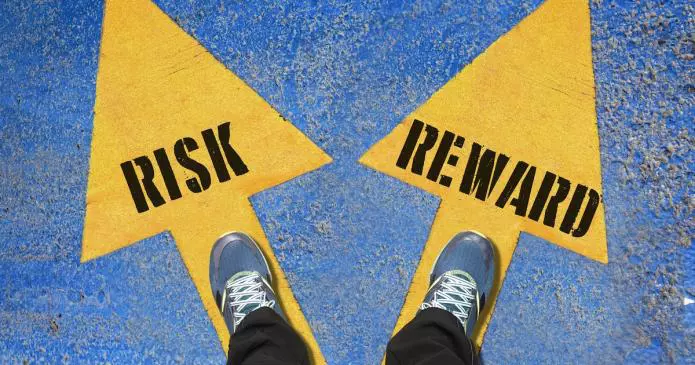 Avvento della proof of stake PoS grandi vantaggi ma altrettanti grandi rischi 695x365 - L'avvento della proof-of-stake (PoS) grandi vantaggi ma altrettanti grandi rischi?