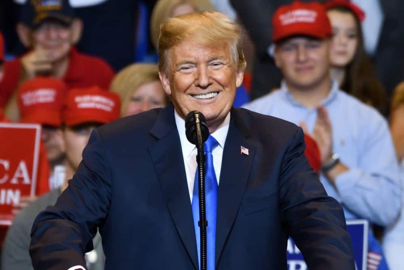 il deputato propone una moneta da muro per finanziare il muro di confine di donald trump