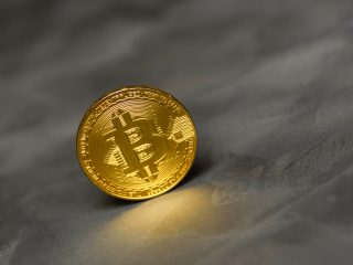 lasia guida il volume dei futures su bitcoin a salire alle stelle in aprile