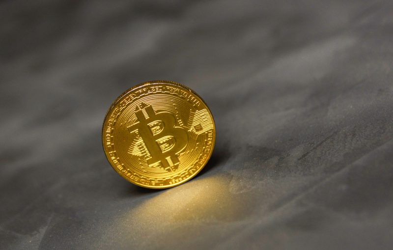 lasia guida il volume dei futures su bitcoin a salire alle stelle in aprile