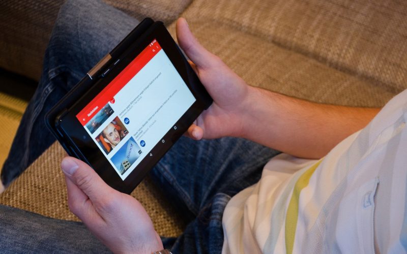 pewdiepie aumenta la legittimita di blockchain aderendo alla nuova piattaforma di streaming