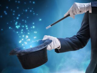 john mcafee lancia magic crypto trading multi piattaforma e carta di debito bitcoin news