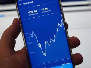 Coinbase dichiara che entrera nel mercato IEO Initial Exchange Offering e STO Security Token Offering