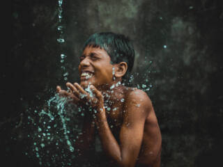 Come la Blockchain potrebbe salvare la beneficenza sempre piu corrotta e sprecona