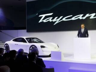 le vendite di veicoli pesanti e il deprezzamento della valuta cinese colpiscono i minatori di batterie metalliche