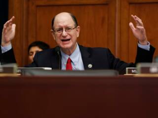 il deputato avverte che bitcoin e una minaccia per il dollaro usa forbes