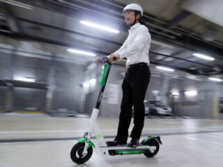 la startup svedese di e scooter voi raccoglie 85 milioni di dollari