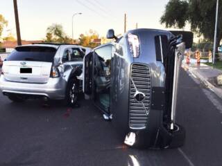 nuovi guai per uber che ha ucciso un pedone non riconosciuto fuori dalle strisce pedonali