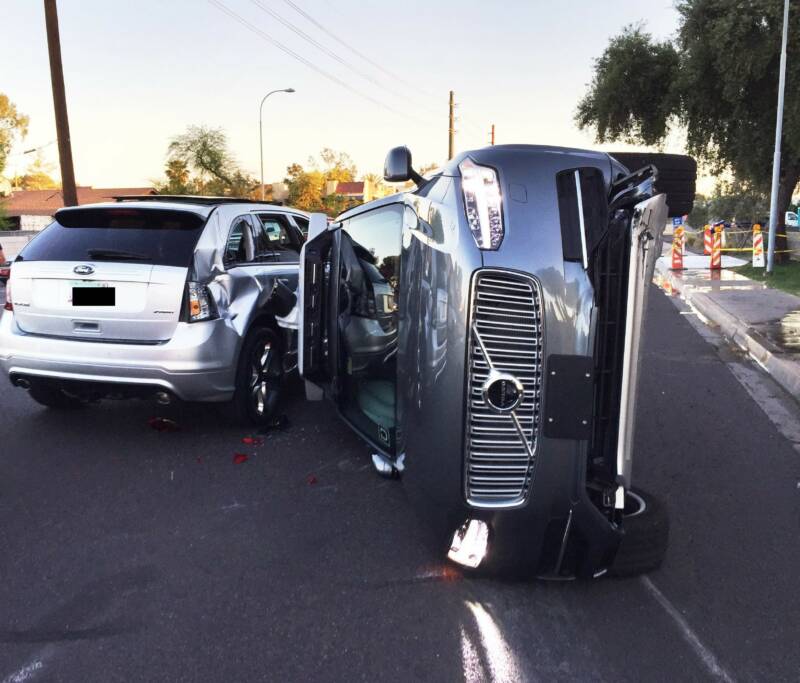 nuovi guai per uber che ha ucciso un pedone non riconosciuto fuori dalle strisce pedonali 800x683 - Nuovi guai per Uber che ha ucciso un pedone non riconosciuto fuori dalle strisce pedonali