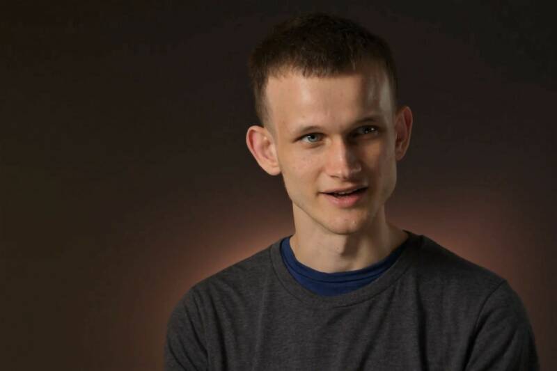 Vitalik Buterin attacca gli USA per difendere lo sviluppatore Blockchain arrestato vitalik buterin contro gli usa per aiutare lo sviluppatore blockchain arrestato 800x533 - Vitalik Buterin attacca gli USA per difendere lo sviluppatore Blockchain arrestato