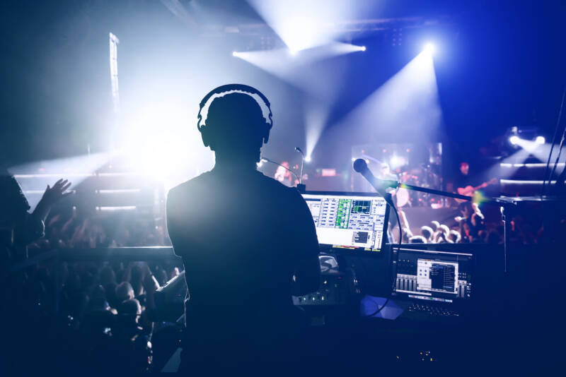 come la blockchain trasformera il mondo dei media e dellintrattenimento 800x534 - Come la Blockchain trasformerà il mondo dei media e dell'intrattenimento