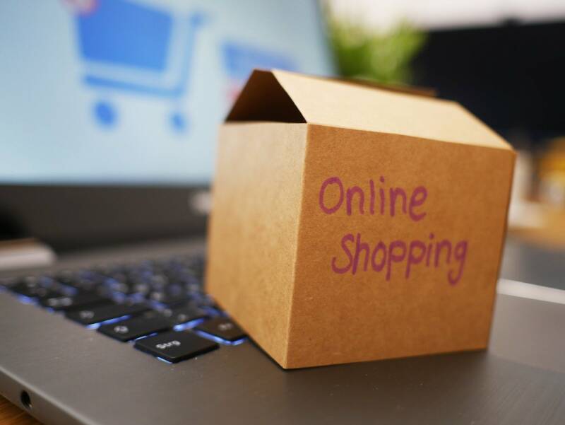 online shopping 4532460 1280 800x601 - Nuove regole per distribuire i propri prodotti con Amazon