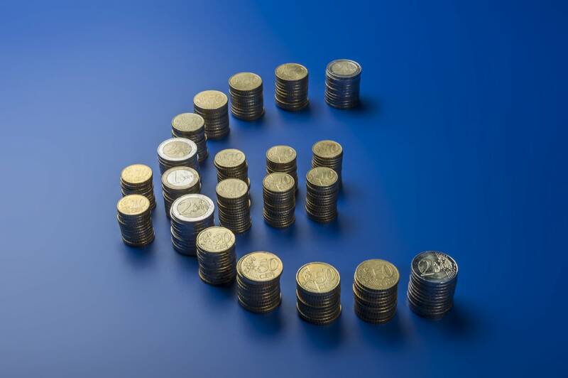 ue coins 800x532 - Key Information Documents for Retail Investment Products