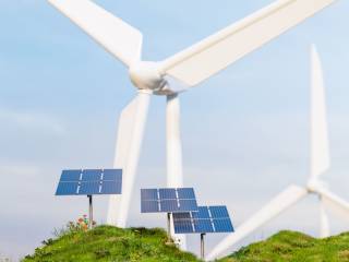 Fotovoltaico obbligatorio sui grandi tetti a Zurigo con accumulo