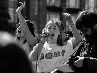 L'impatto della criptovaluta sulla politica moderna e le nuove macchine elettorali