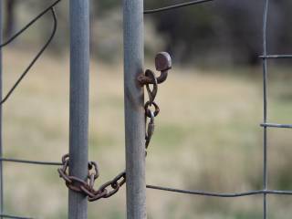 Visconti rivela che 4 milioni di cittadini italiani vivono senza banche