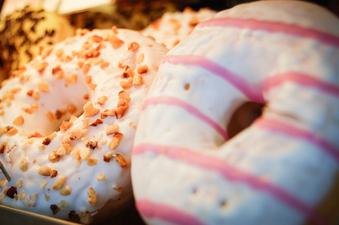 Furto in pasticceria di famiglia di Blanco e la battuta sui dolci rubati