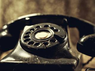 Uniti contro le chiamate inattese e i loro effetti negativi