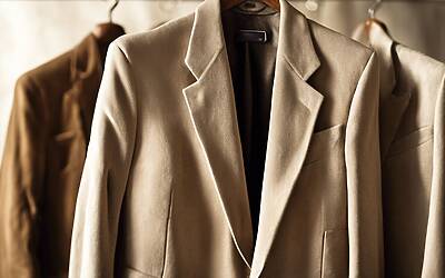 Blazer scamosciato: come abbinarlo con stile per ogni occasione