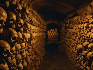 Catacombe di Parigi: scopri i misteri e i corpi sotto la città