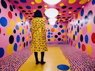 Donne influenti nell'arte e design: pionieri del contemporaneo che ispirano il futuro