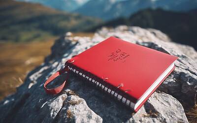 Escursioni romantiche: il nuovo 'Tinder per le montagne' tra i sentieri svizzeri