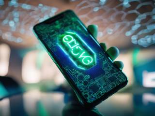 Flagship del 2025: aggiornamenti garantiti per 8 anni grazie a Qualcomm