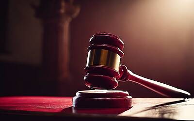 Juror #2, il film di Clint Eastwood con Nicholas Hoult: trama e trailer