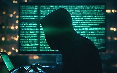 Parlamentari e dark web: svelati email e password da siti di incontri