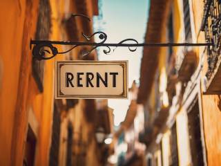 Siviglia adotta restrizioni sugli affitti brevi per proteggere i residenti